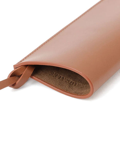 AURALEE(オーラリー)】LEATHER SUNGLASSES CASE｜ADAM ET ROPE' FEMME