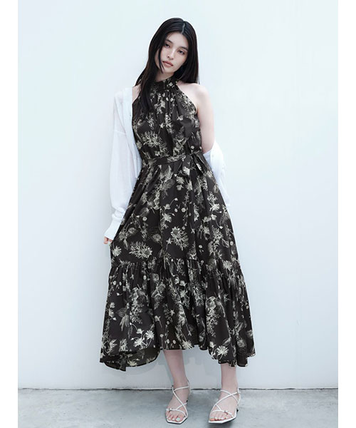 WEB限定カラー ホルターネックギャザーフレアワンピース rienda | 【AKB48 千葉恵里さん着用】【女神ワンピ
