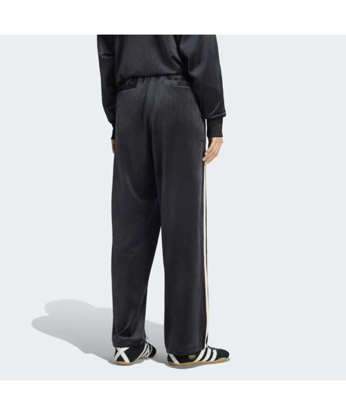 ファイヤーバード ベロア トラックパンツ（ジャージ）｜adidas