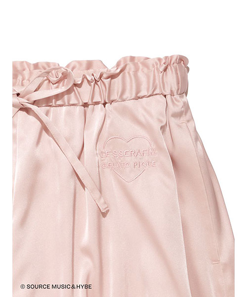 LE SSERAFIM サテンシャツ＆ショートパンツセット gelato pique｜【LE SSERAFIM】サテンシャツ&ショートパンツ
