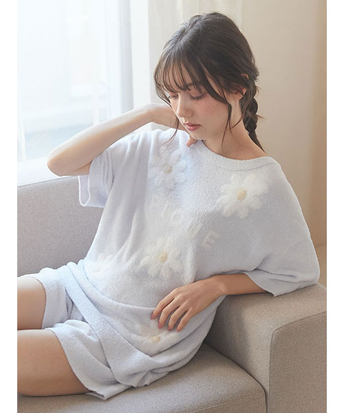 ♡新品タグ付き♡スムーズィーデイジージャガードプルオーバー&ショートパンツセット スムーズィーデイジージャガードプルオーバー＆ショートパンツ