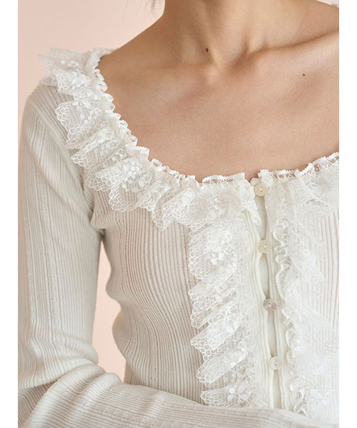 みきページです♡ Sustainableフリルニットプルオーバー｜SNIDEL スナイデル